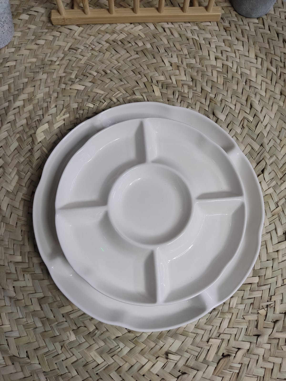 Rounded Divider Plate (5 compartments) - Diqqawi Plates