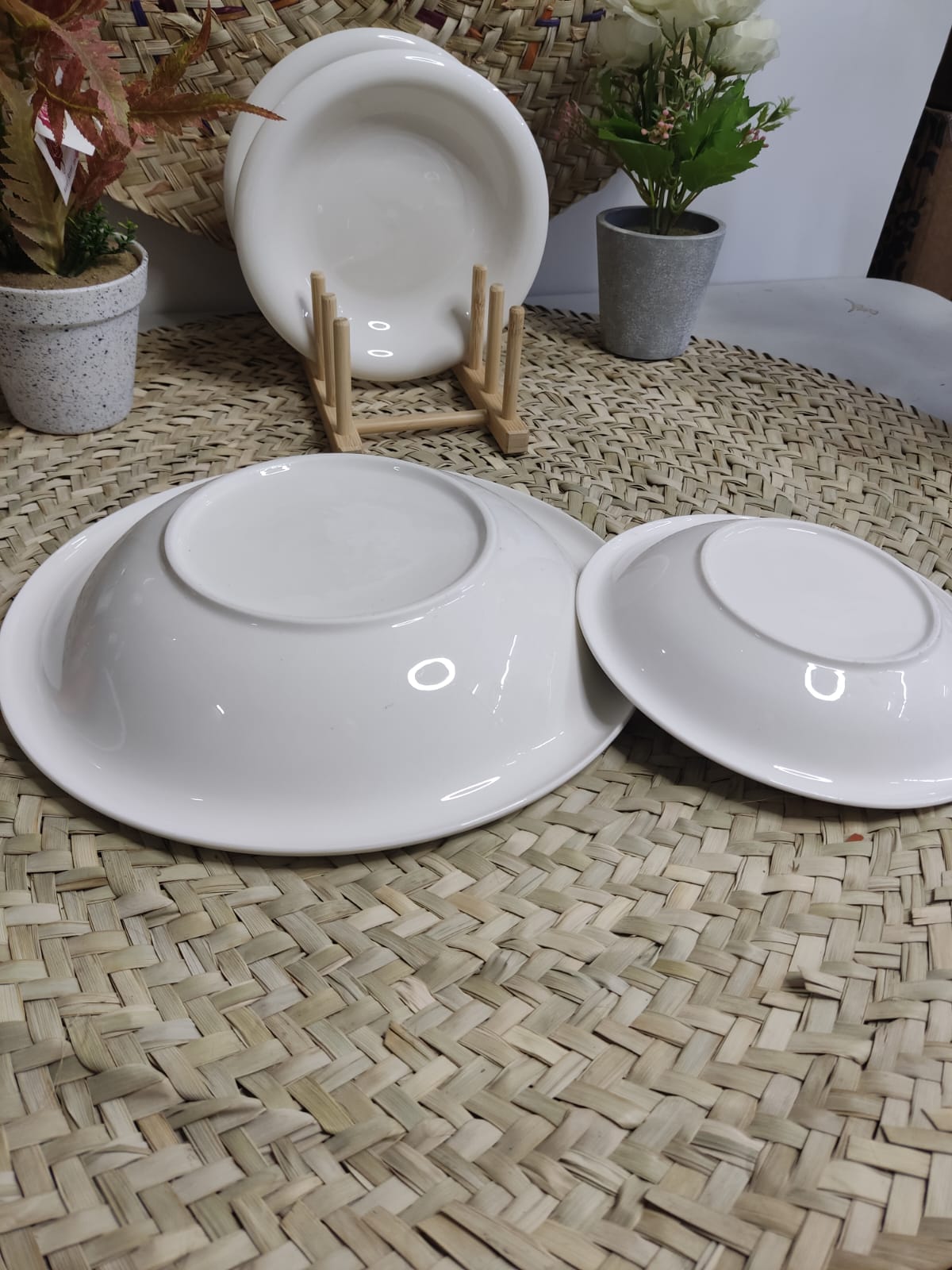 7pcs Luxury Rounded Porcelain Dining set - Diqqawi Plates