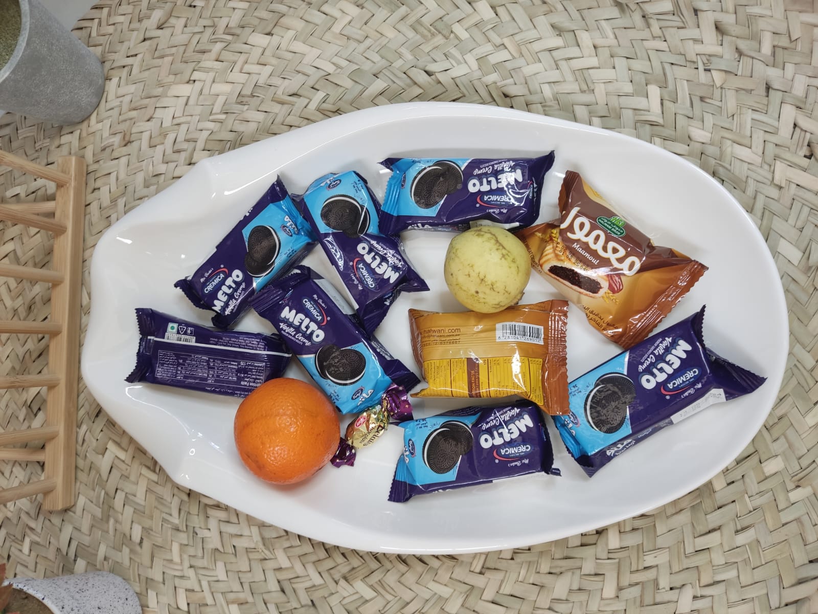 Luxury High-Quality Porcelain Oval Serving Plate - Diqqawi Plates