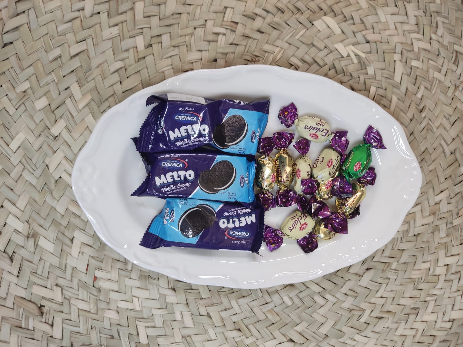 Luxury High-Quality Porcelain Oval Serving Plate styl6 - Diqqawi Plates