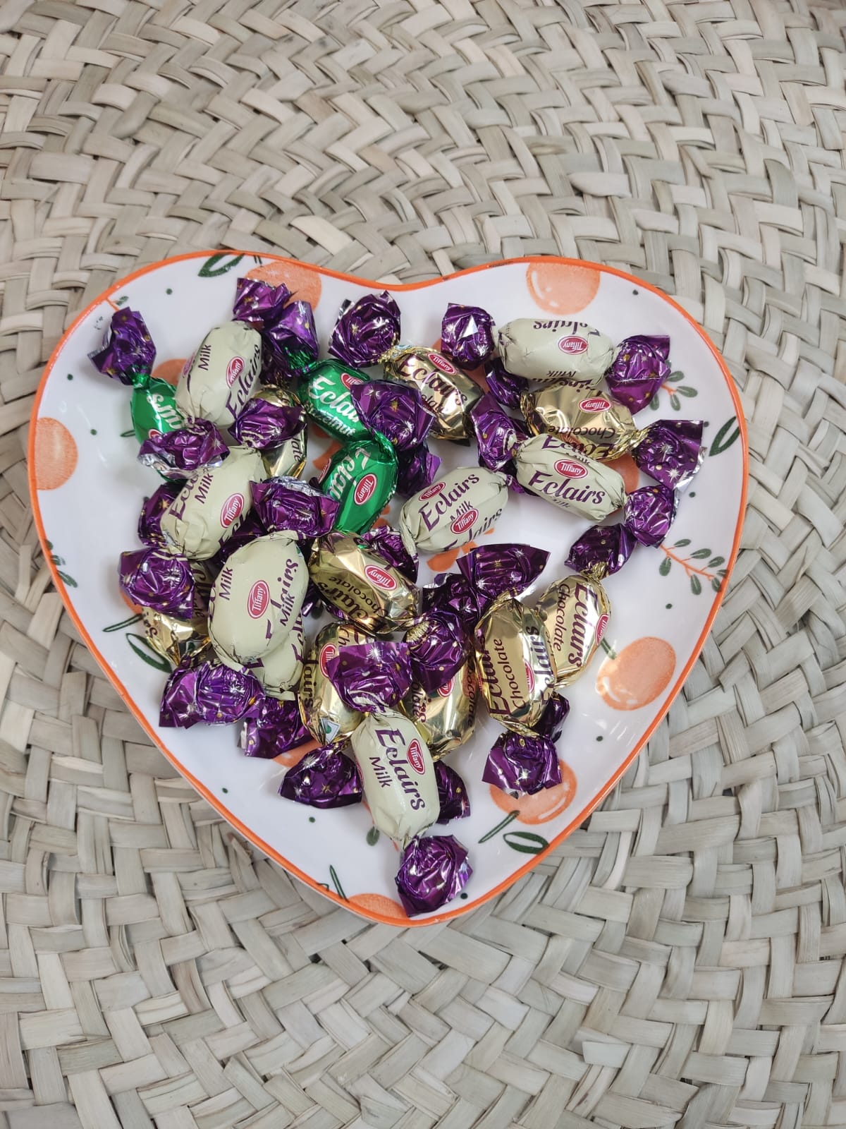 Medium Love serving Plate (styl4) - Diqqawi Plates