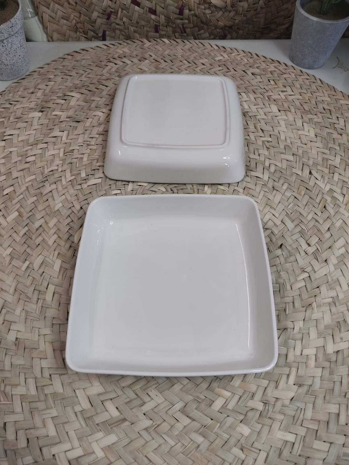 Catering square ceramic dinner plate20cm - Diqqawi Plates