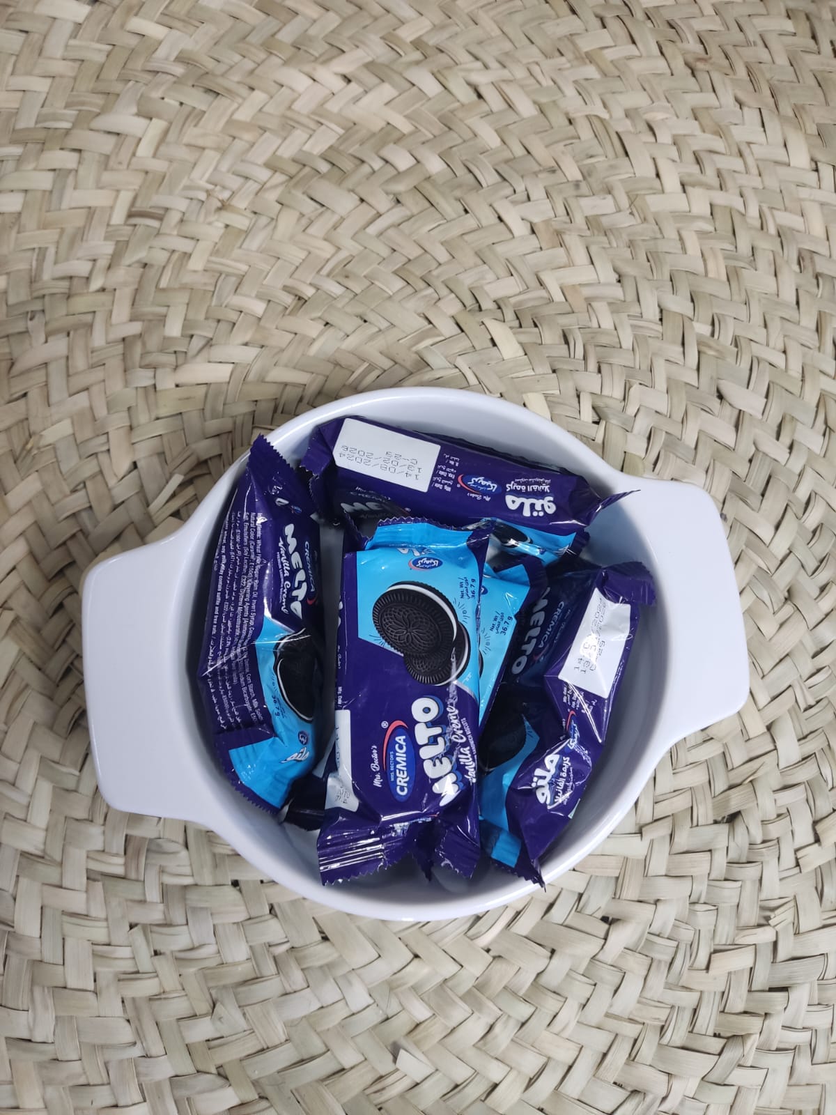 Medium Porcelain Serving Dish Bowl with handle styl12 - Diqqawi Plates