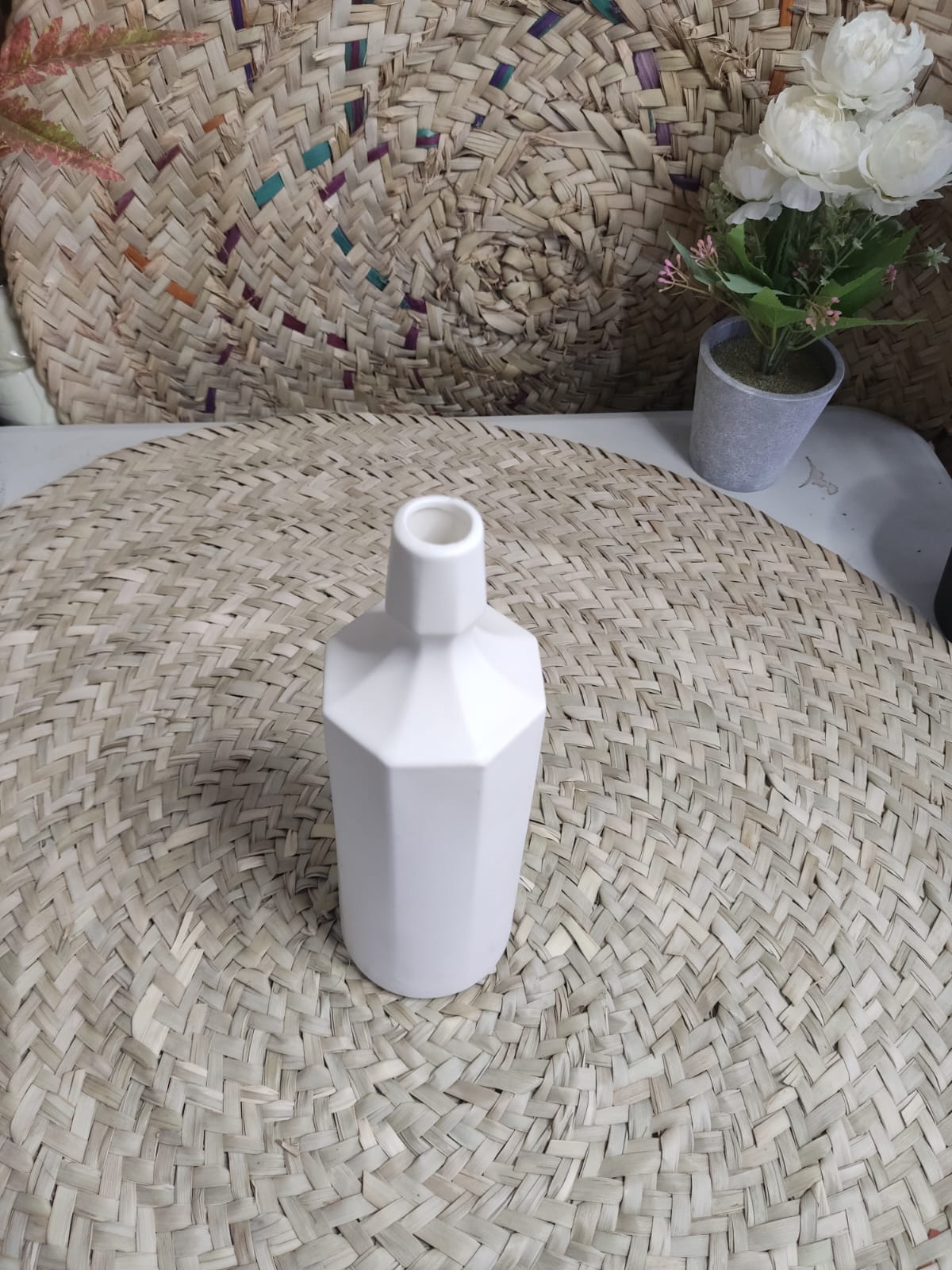 Luxury Porcelain Flower Vase styl15 - Diqqawi Plates