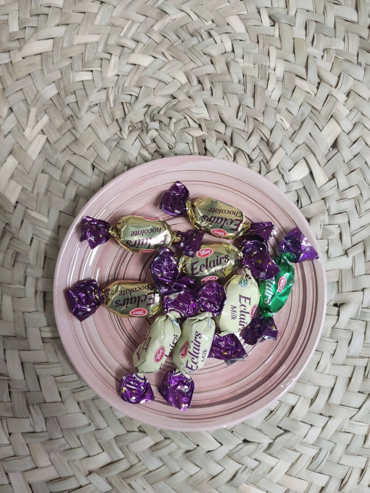 Small circular pattern Porcelain Plate 16 cm - Diqqawi Plates