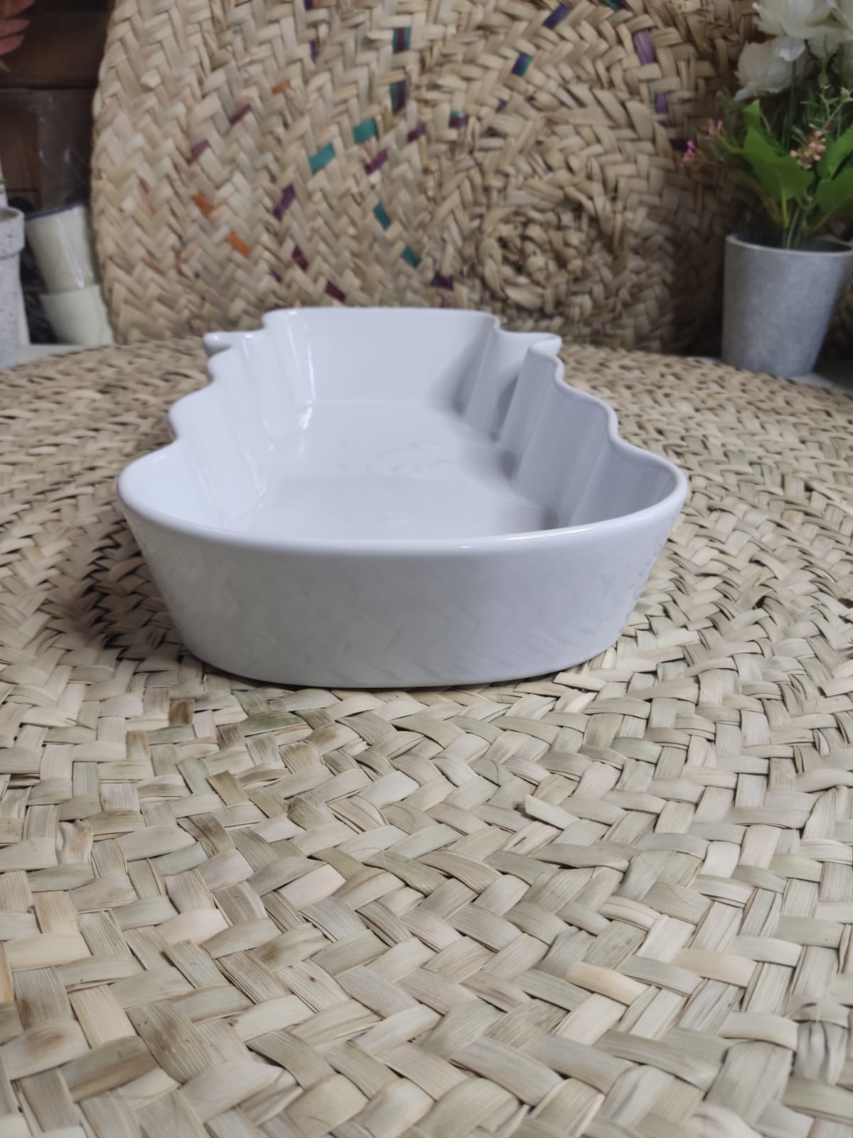 Stylish Large Snowman-Shaped Dish Bowl - Diqqawi Plates