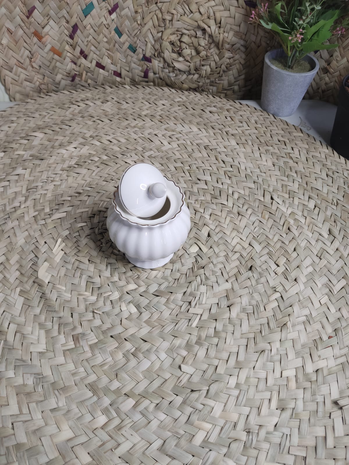Porcelain Spice Jar with Lid and Spoon - Diqqawi Plates