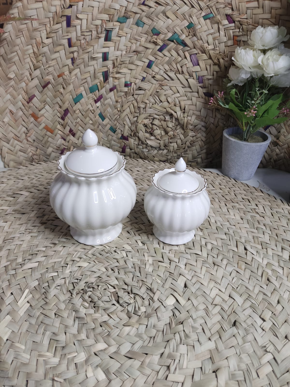 Porcelain Spice Jar with Lid and Spoon - Diqqawi Plates