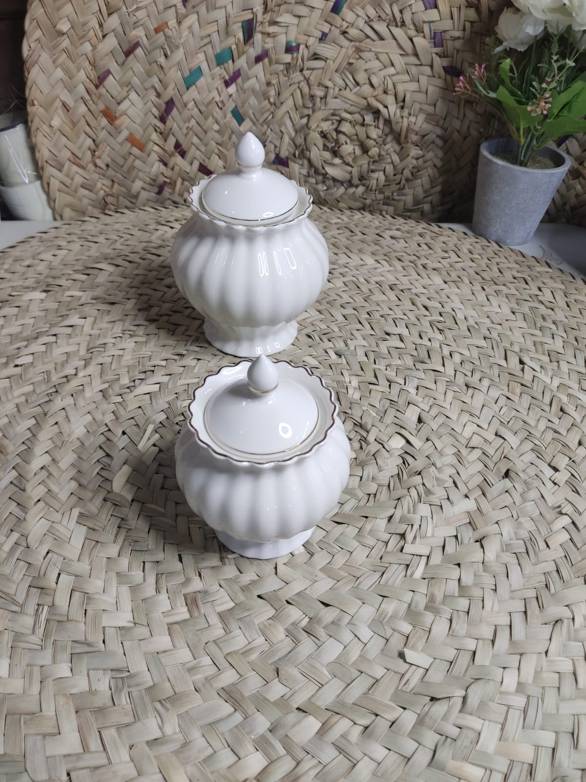 Porcelain Spice Jar with Lid and Spoon - Diqqawi Plates