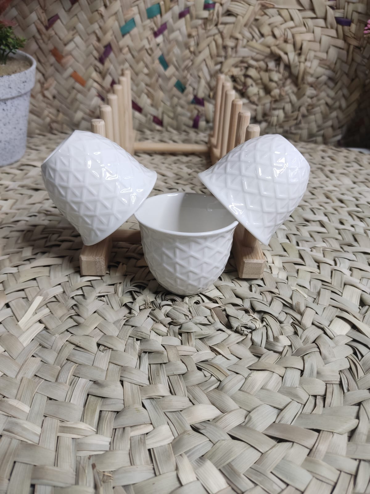 White Porcelain Coffee Cup – Geometric Pattern - Diqqawi Plates