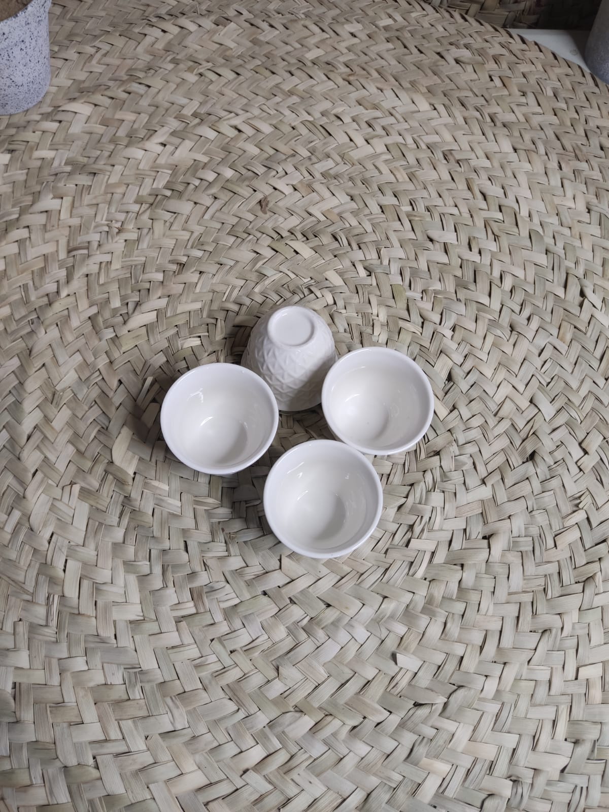White Porcelain Coffee Cup – Geometric Pattern - Diqqawi Plates