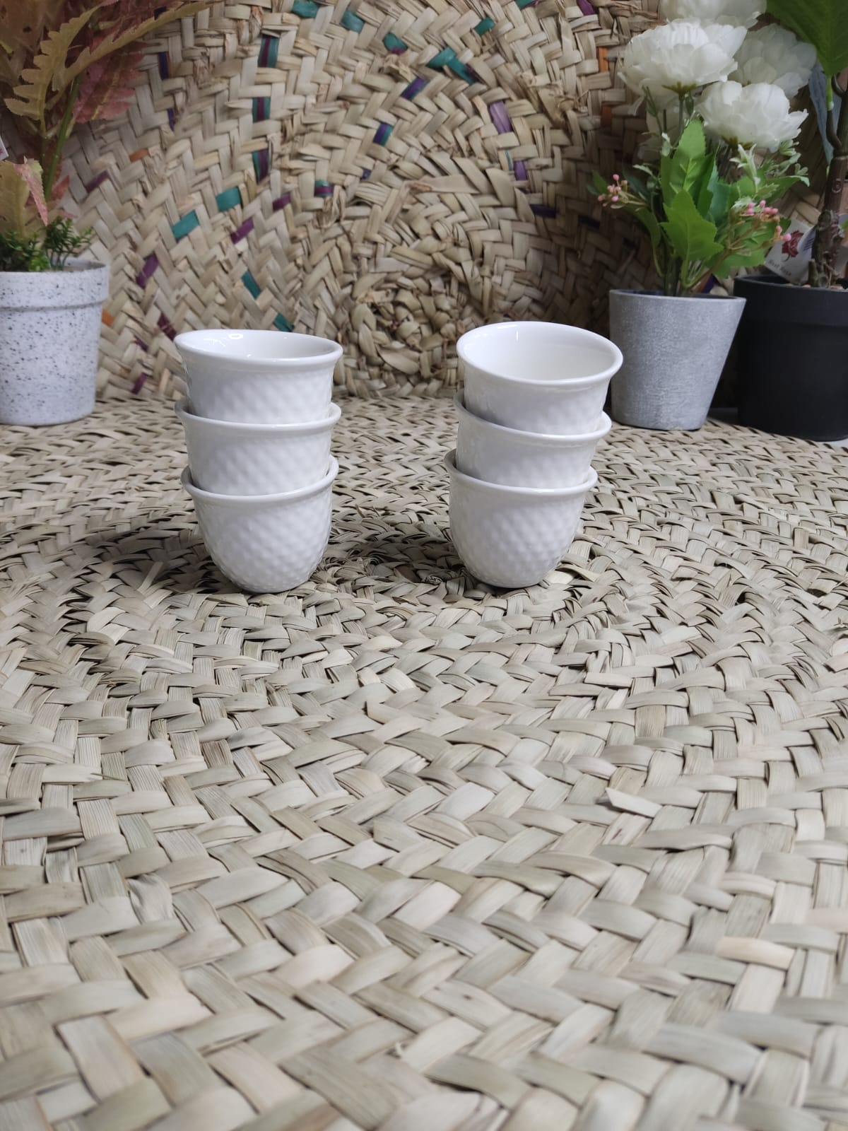 White Porcelain Coffee Cup – dot Pattern - Diqqawi Plates