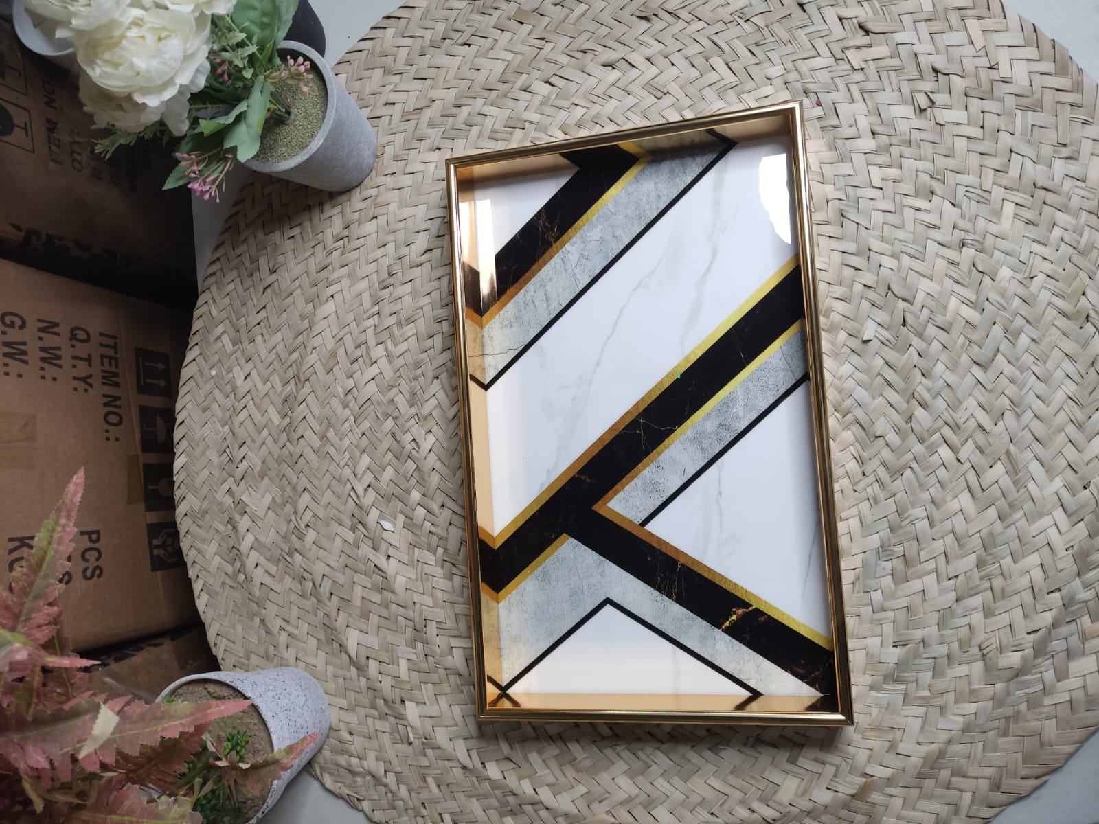 Stylish Plastic Tray with Wooden base styl2 - Diqqawi Plates