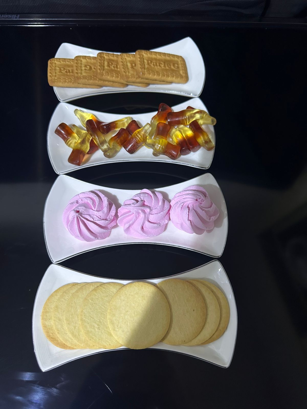 3pcs set Stylish Oval White flat plate for cokies - Diqqawi Plates