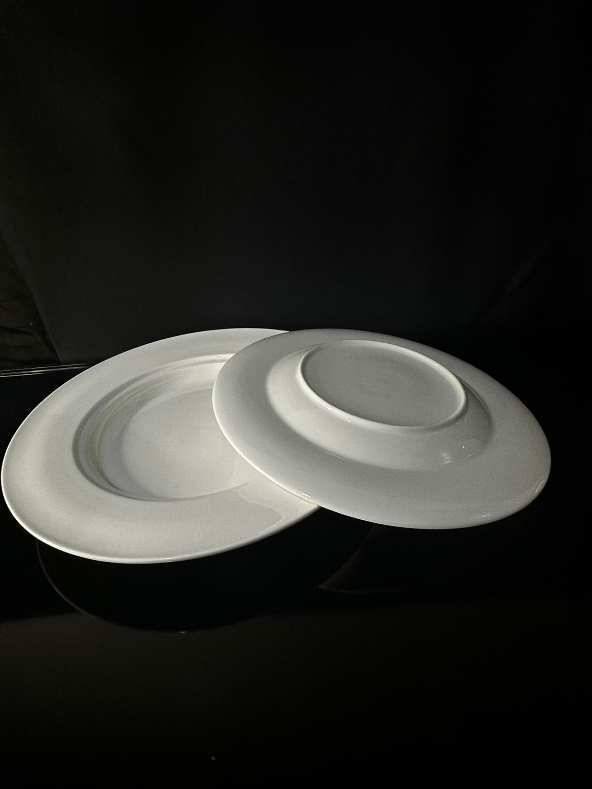 circle Bright White Porcelain Flat Plate sty8 - Diqqawi Plates