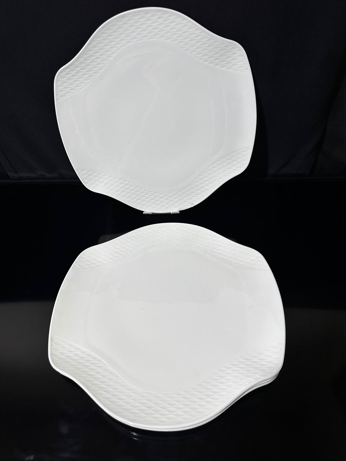 Decorative circle Bright White Porcelain Flat Plate styl3 - Diqqawi Plates