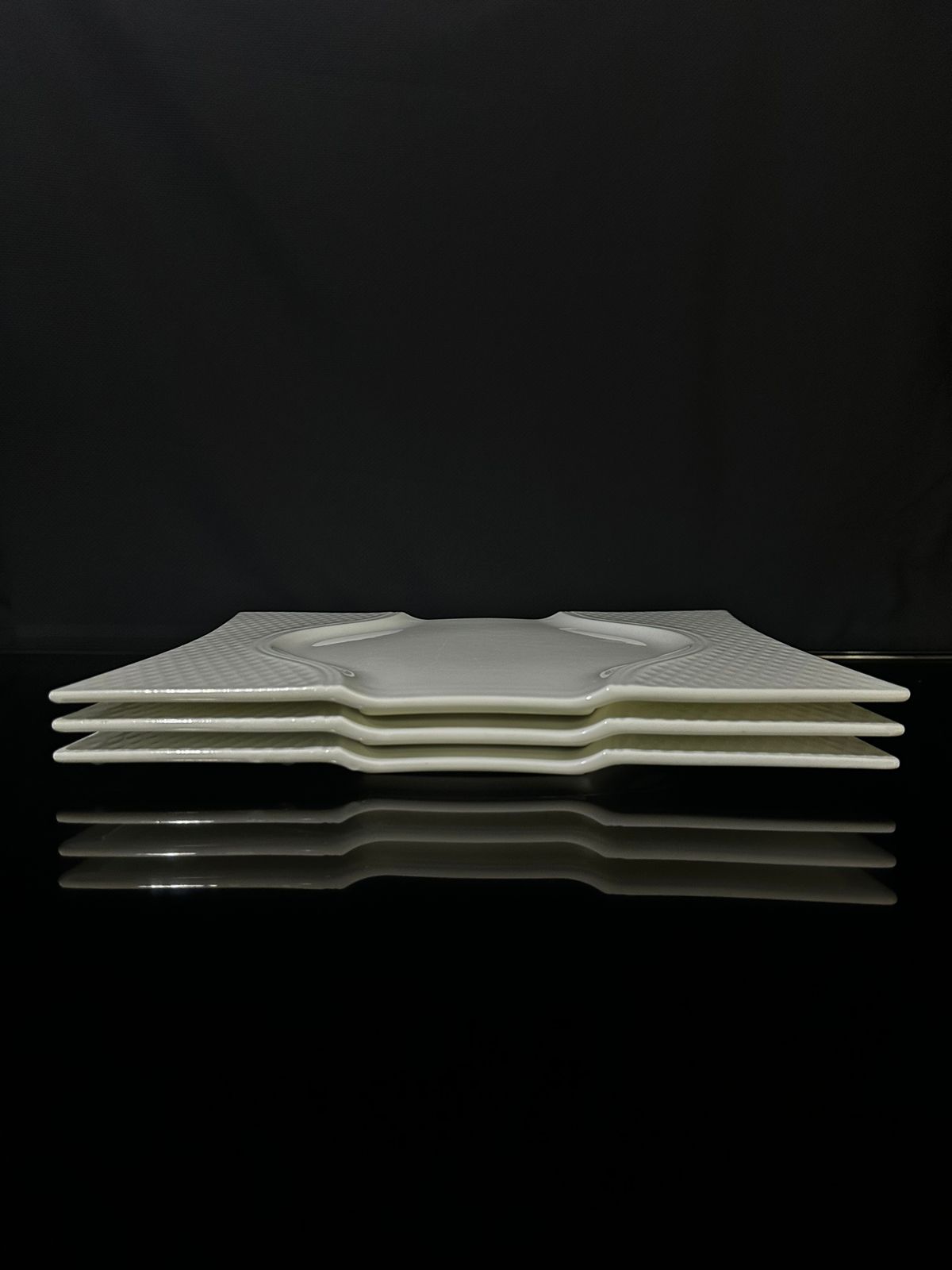 Decorative Square Bright White Porcelain Flat Plate styl2 - Diqqawi Plates