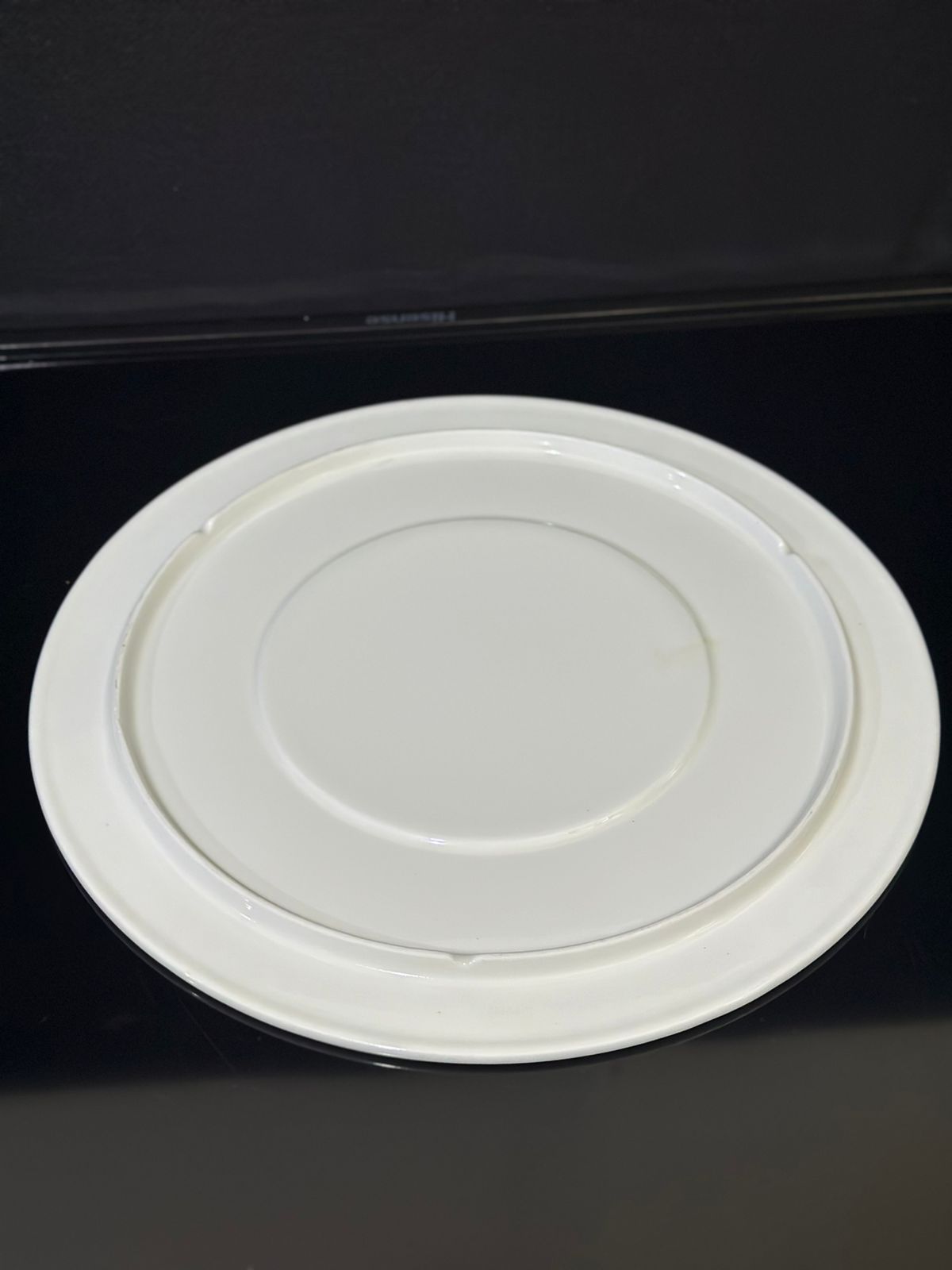 Decorative circle Bright White Porcelain Flat Plate styl7 - Diqqawi Plates
