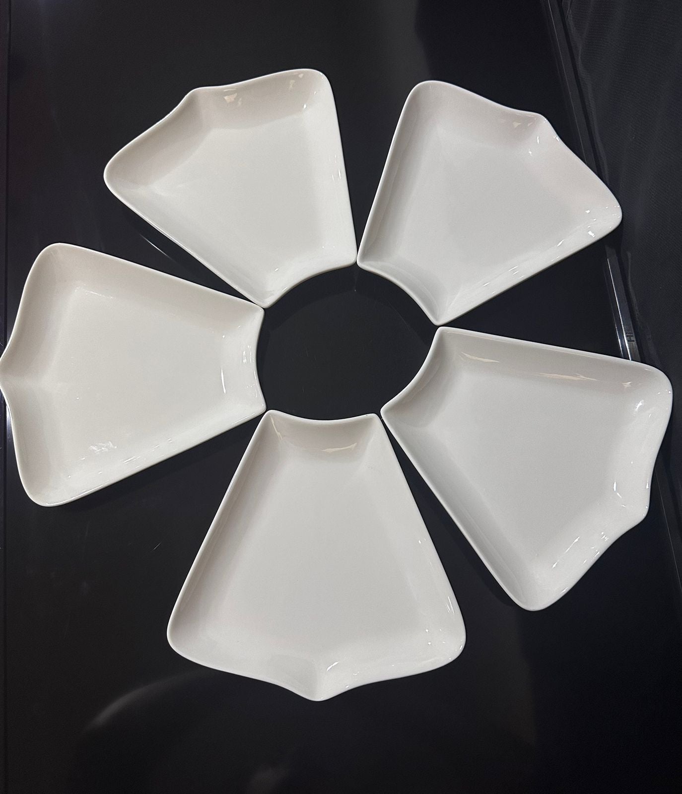 Stylish serving Nuts plate-Styl 1 - Diqqawi Plates