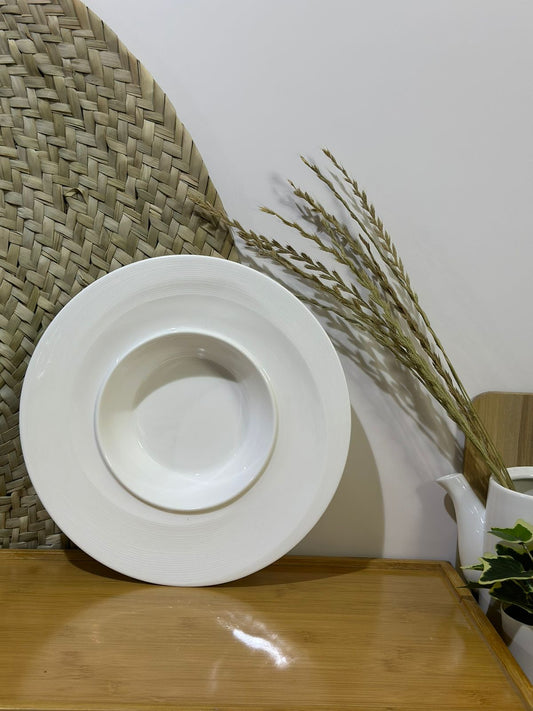 Luxury Large Dining Plate with a dip - Diqqawi Plates
