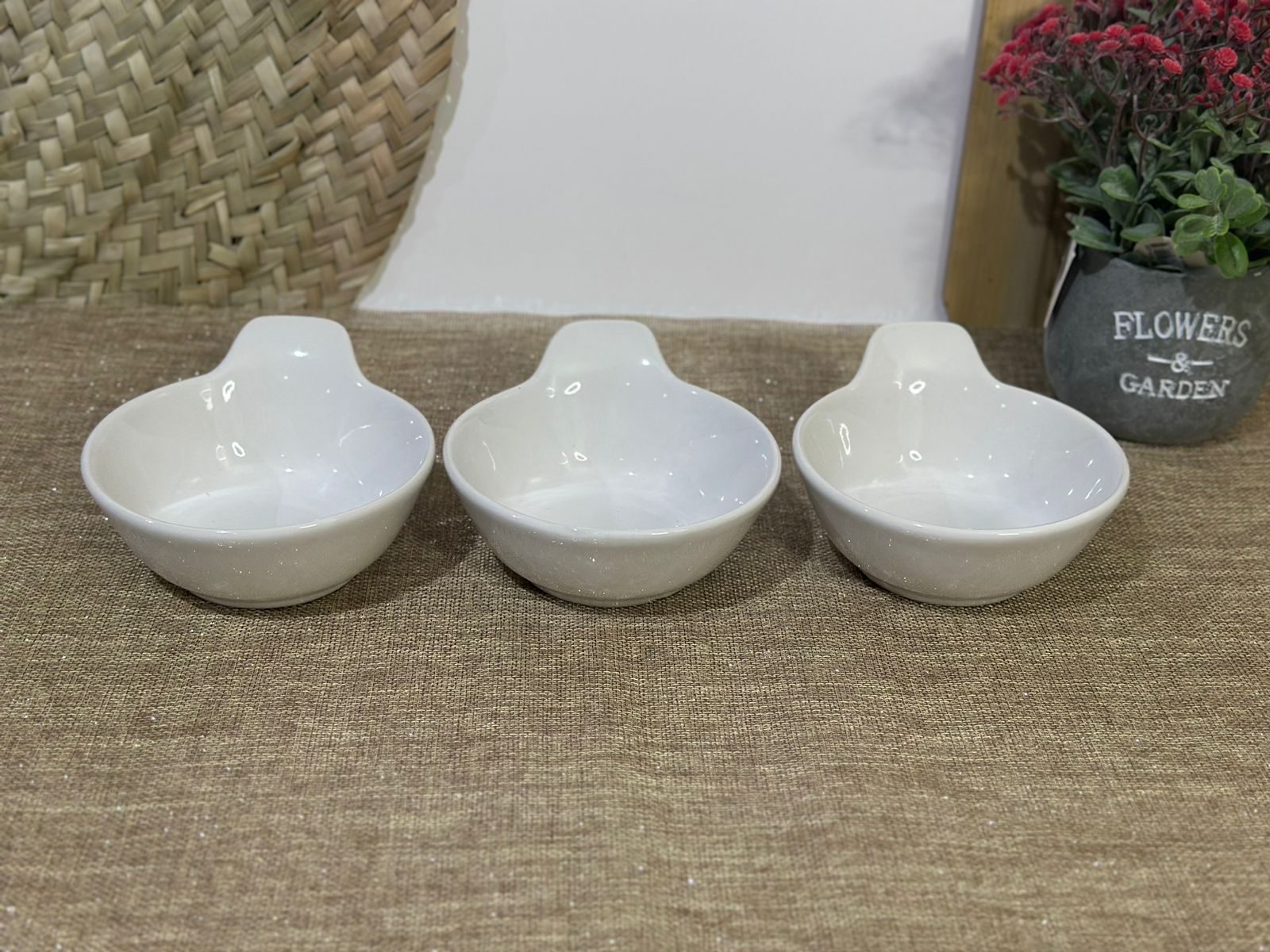 Small Stylish Porcelain Bowl 12x5cm - Diqqawi Plates