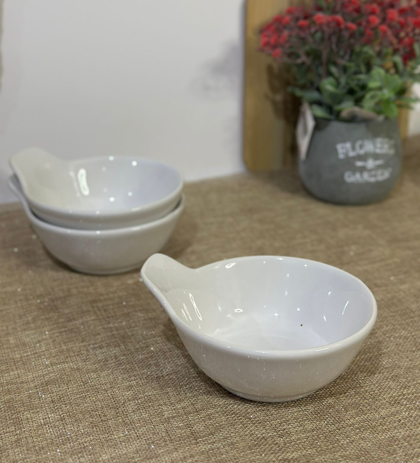 Small Stylish Porcelain Bowl 12x5cm - Diqqawi Plates