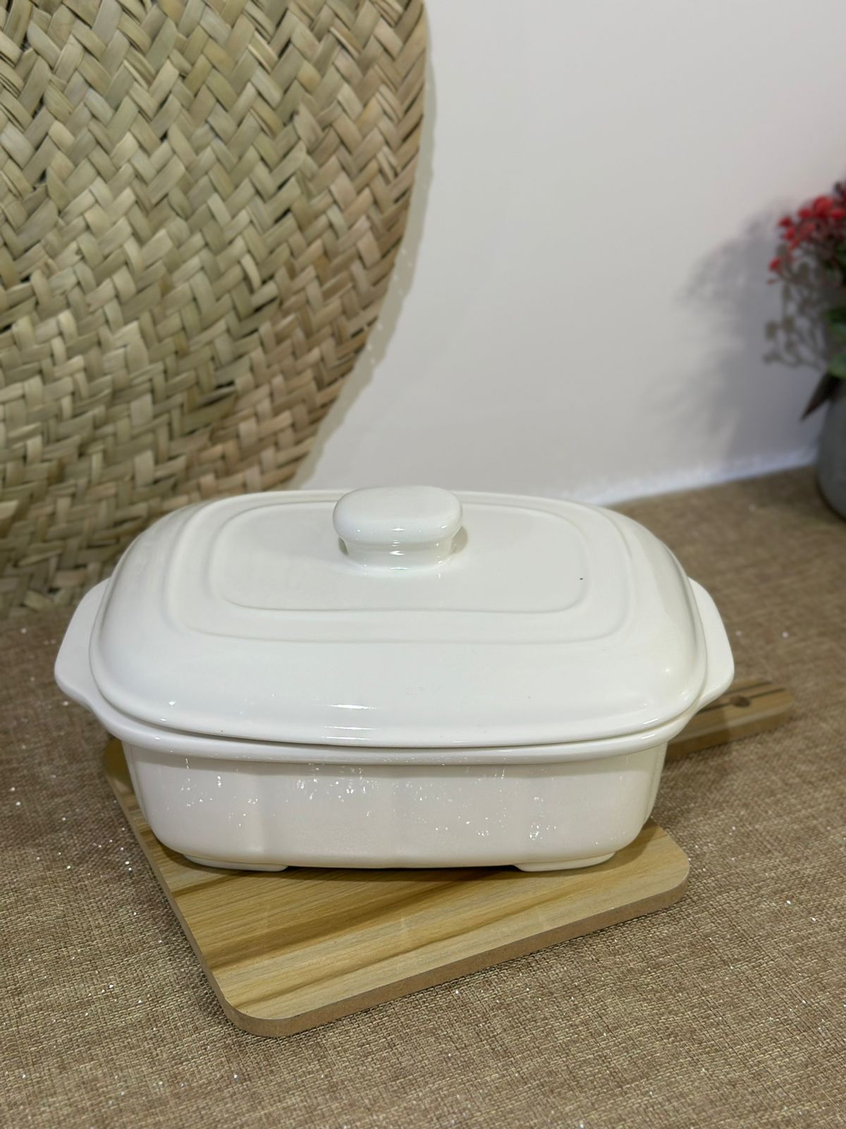 Large Porcelain container without Lid - Diqqawi Plates