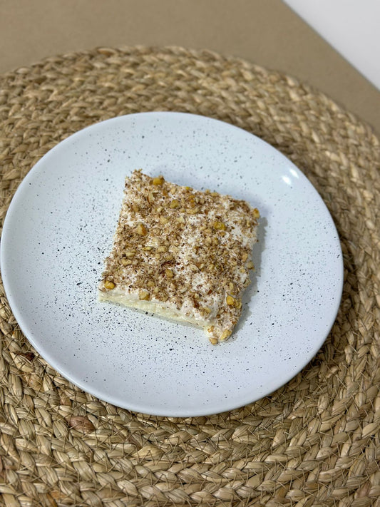Unique Porcelain plate with black speckles - Diqqawi Plates