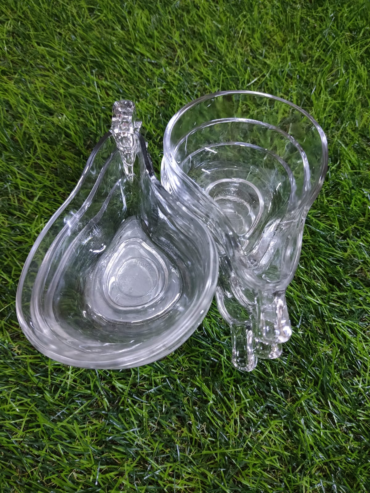 Stylish and Modern Glass Pear Bowl - Diqqawi Plates