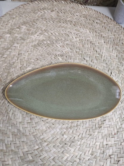 Large Oval Ceramic Plate with Greenish-Brown Gradient - Diqqawi Plates