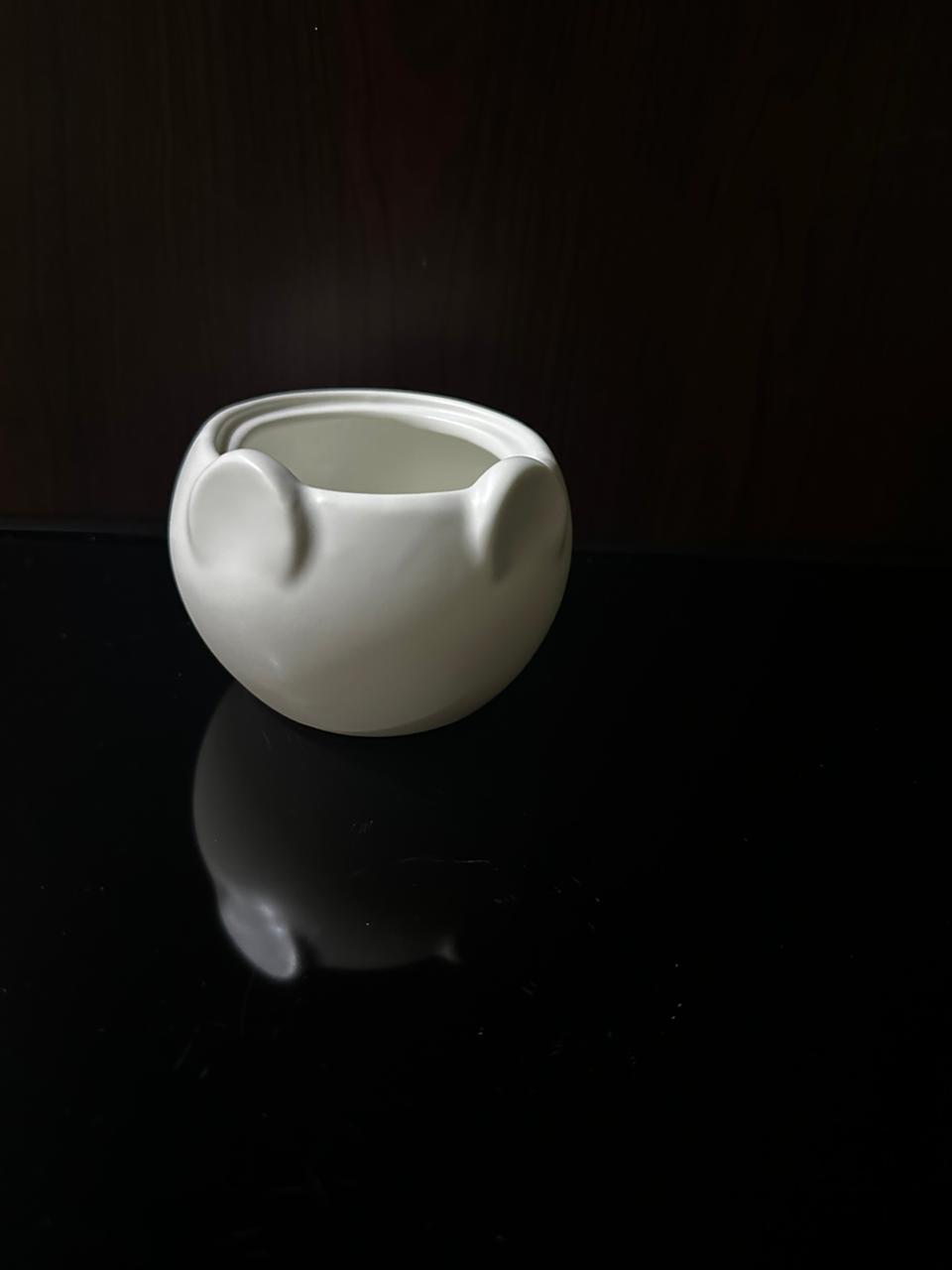 Simple cute bowl / Pot Container - Diqqawi Plates