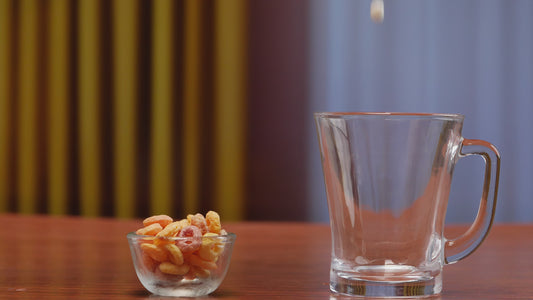 Tea cup with handle model 29